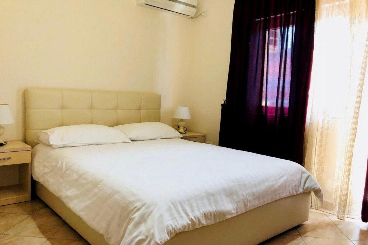 Bristol Hotel Tirana Kültér fotó