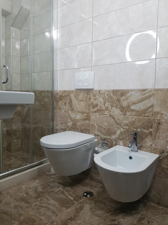 Bristol Hotel Tirana Kültér fotó