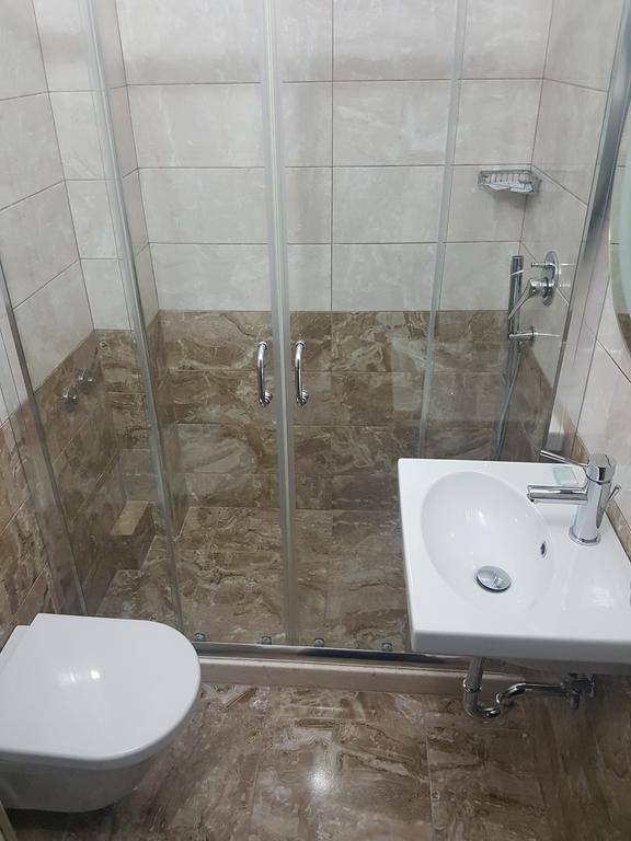 Bristol Hotel Tirana Kültér fotó