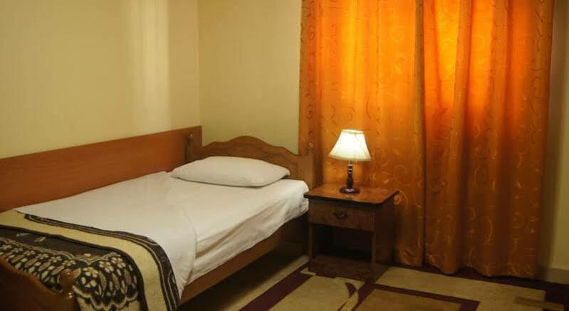 Bristol Hotel Tirana Kültér fotó